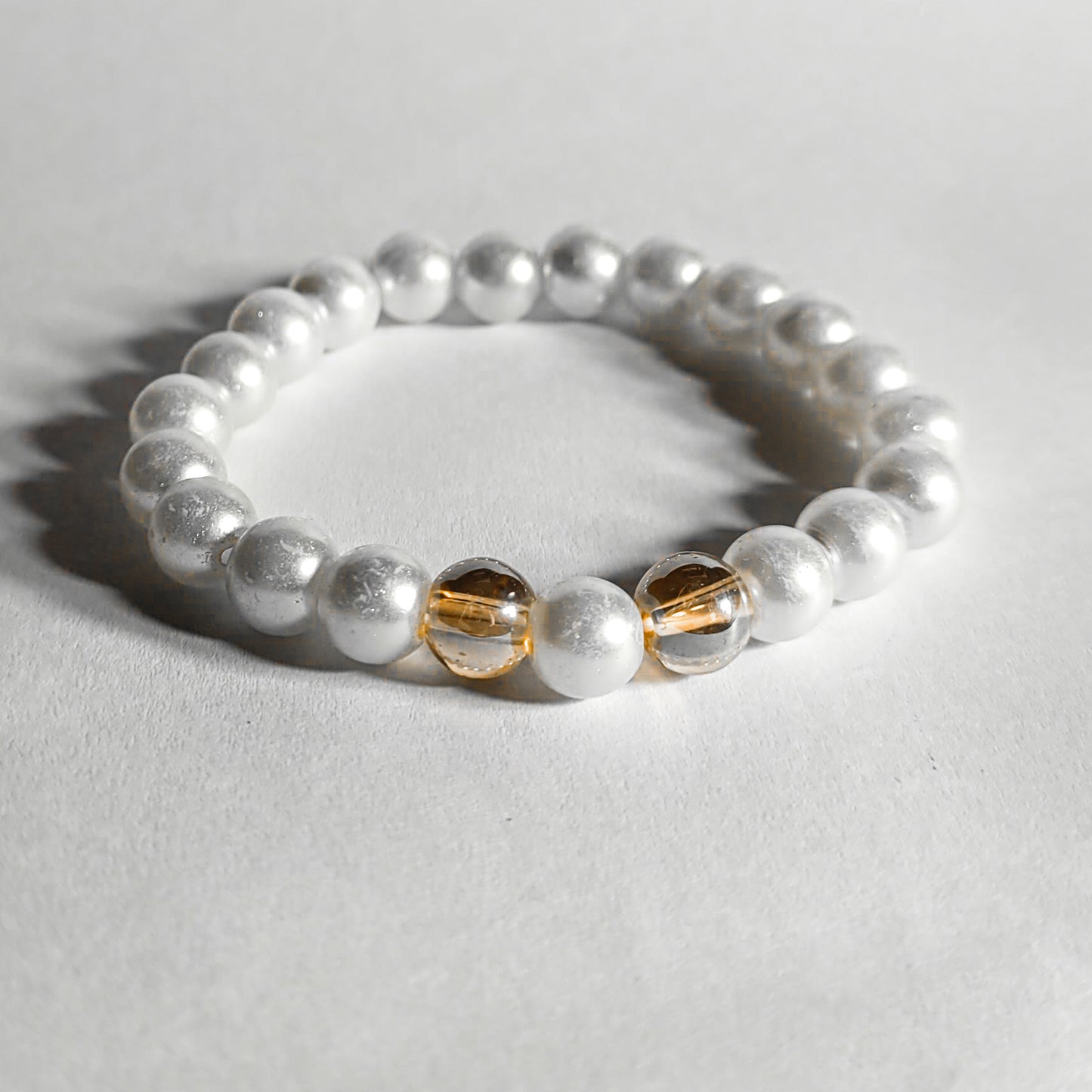 White Pearls & Crystal Beads Bracelet